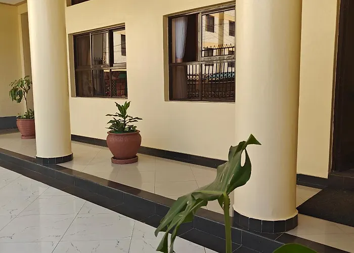 Roza Guest House