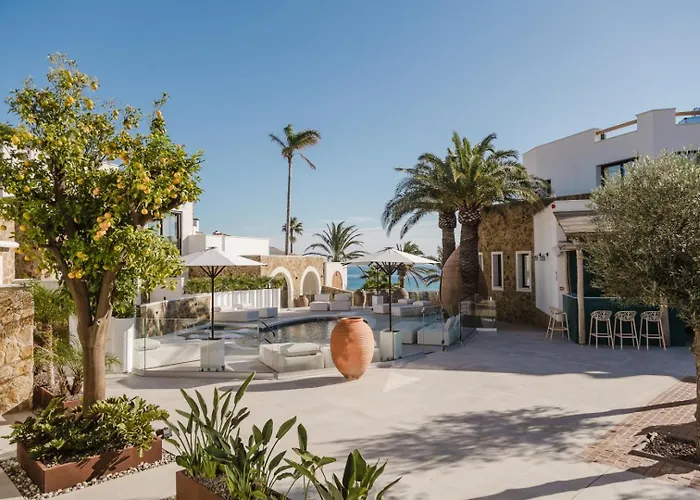Miflow Hotel Villas & Suites