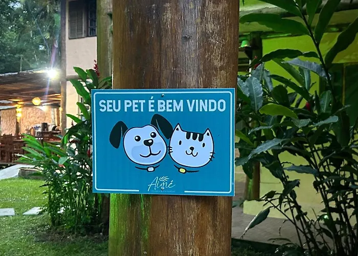 Pousada Aime Maresias - Mezanino Com Banheiro Privativo Em Pousada Para Ate 4 Pessoas L Piscina L Garagem L Jacuzzi L Ar