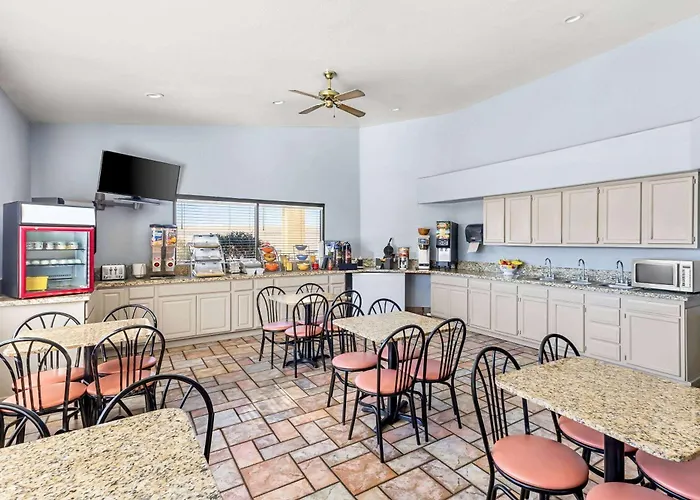 Days Inn By Wyndham Buckeye