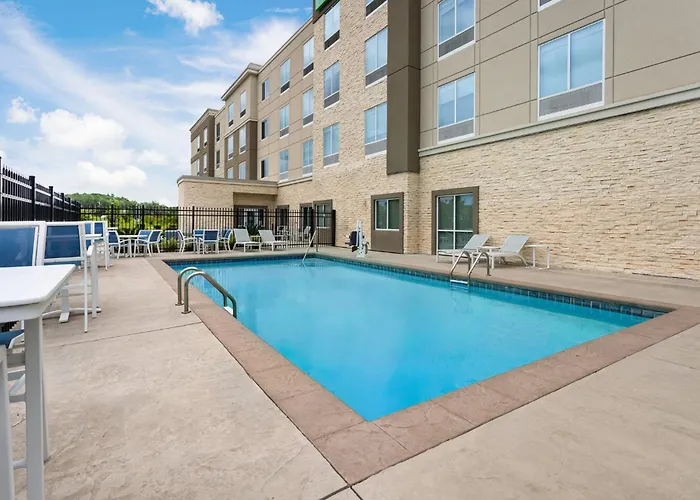 Holiday Inn & Suites - Savannah Airport - Pooler By Ihg
