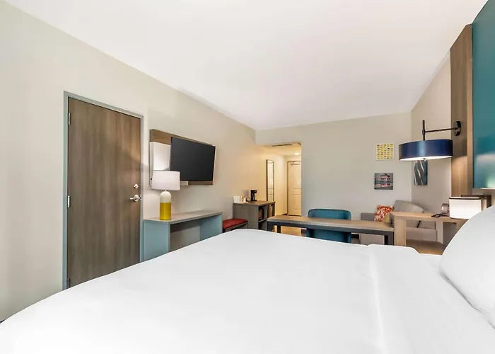 Comfort Suites Fort Myers East I-75