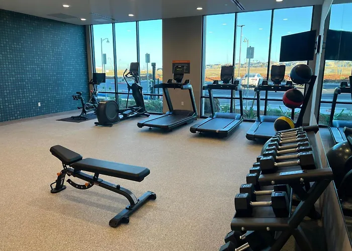 La Quinta Inn And Suites By Wyndham Lincoln