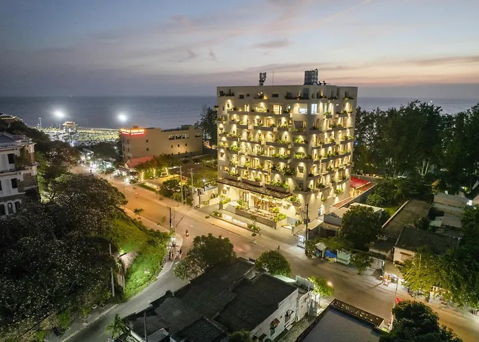 Iconic Long Hai Hotel