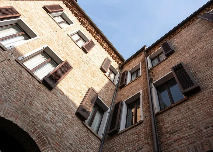 Maxxim Hotel & Loft