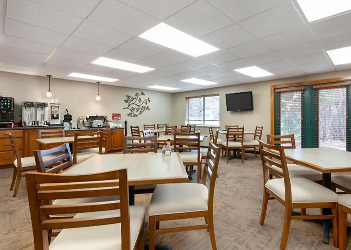 Best Western Plus Concord Inn