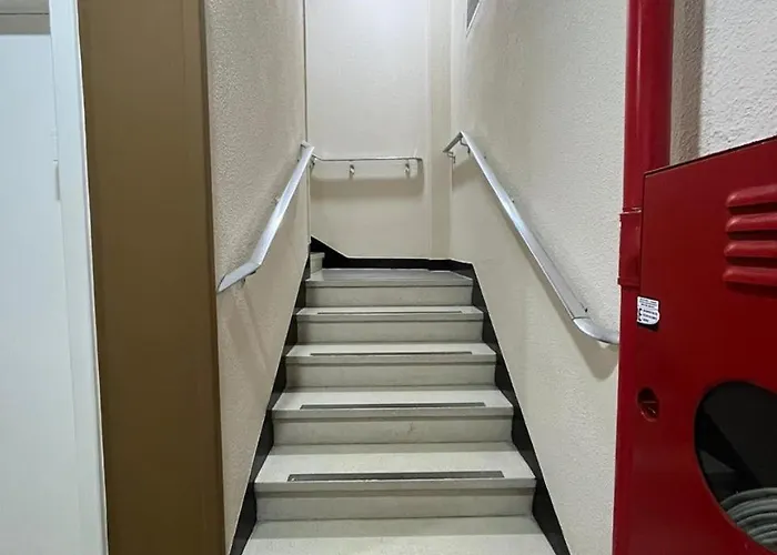 Hotel Salomão - Próximo a 25 de Março, Bom Retiro, Brás e Rua Santa Efigênia, a 2 minutos do Mirante Sampa Sky e pista de Skate Anhangabaú