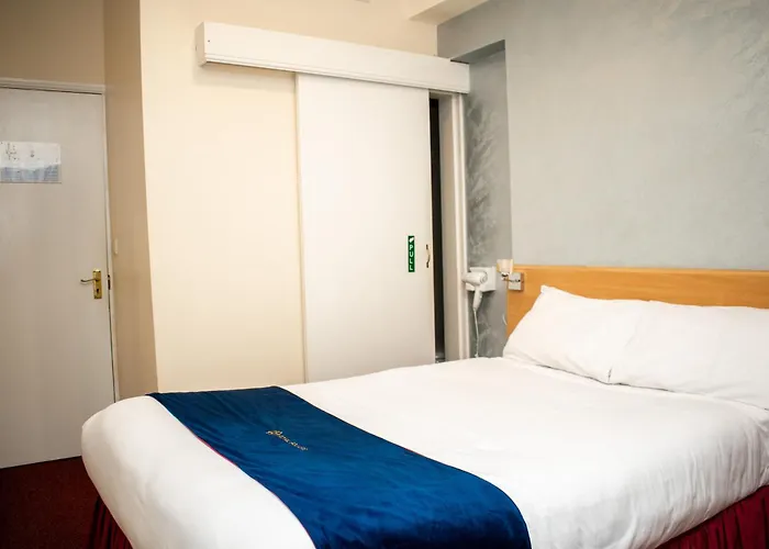 Royal Square Hotel - Nec & Birmingham Airport