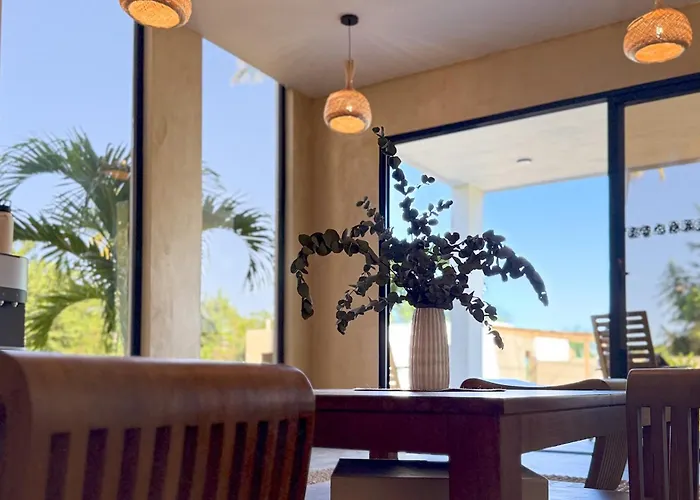 Spacious Ac Room At La Playita - Villavida