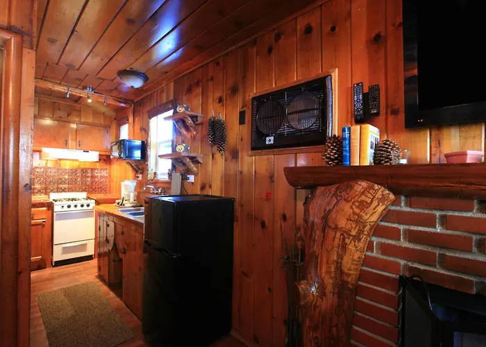 Sleepy Hollow Cabins And Hotel