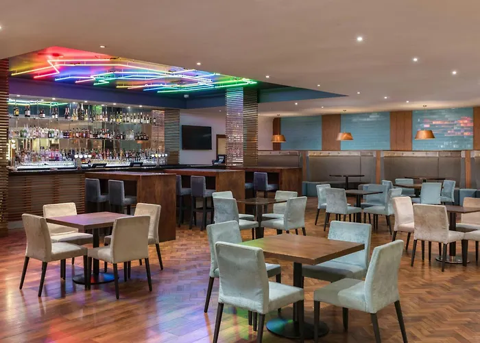 Renaissance London Heathrow Hotel