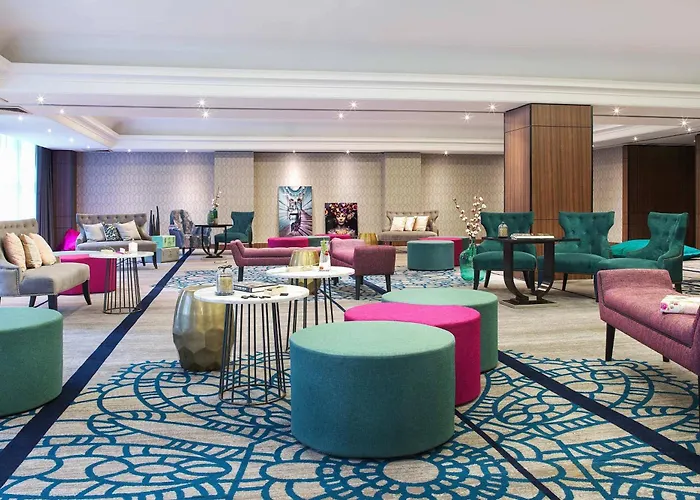 Renaissance Paris La Defense Hotel