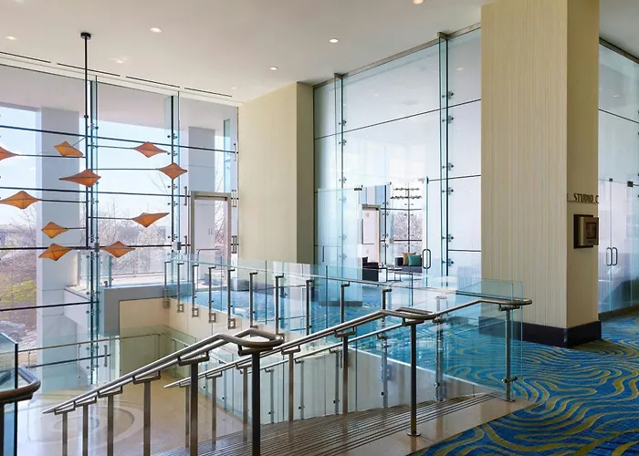 Renaissance Arlington Capital View Hotel