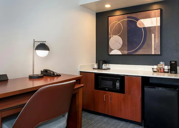 Courtyard By Marriott Annapolis