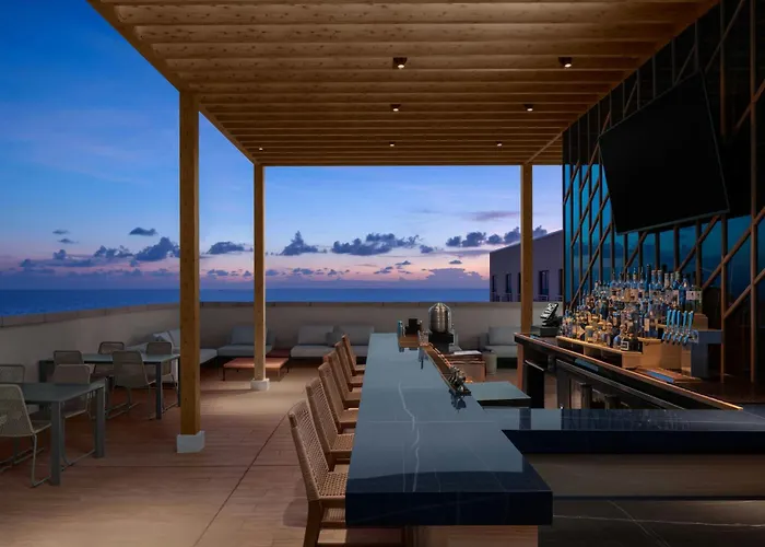 Ac Hotel By Marriott Clearwater Beach
