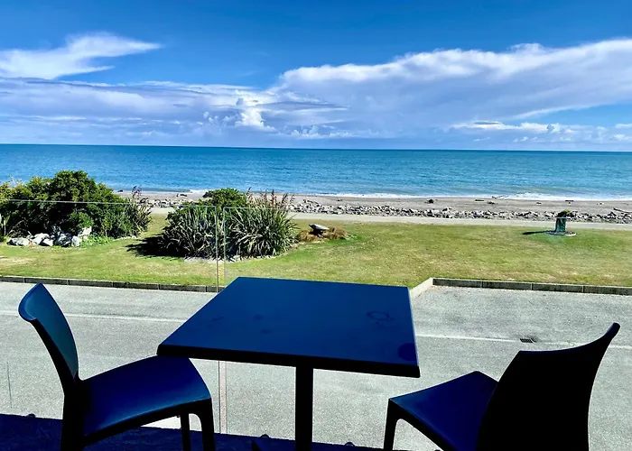 Beachfront Hotel Hokitika
