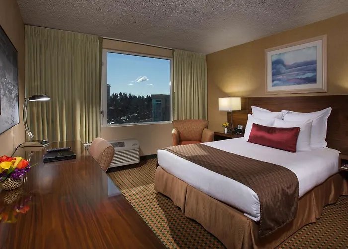 Coast Gateway Hotel