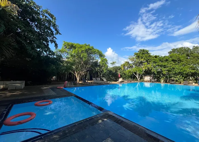 Hotel 4 U Saliya Garden