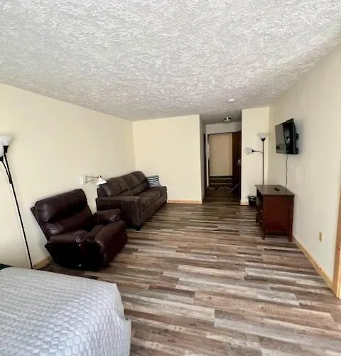 Cedarville Hotel