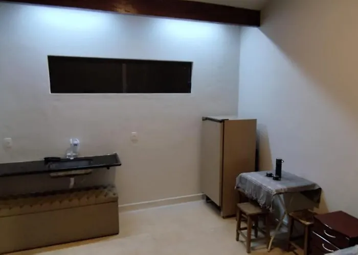Suítes independentes com acesso independente e privativo - Não é casa compartilhada