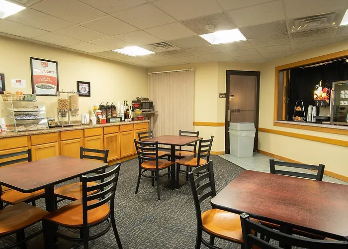 Coratel Inn And Suites By Jasper River Falls