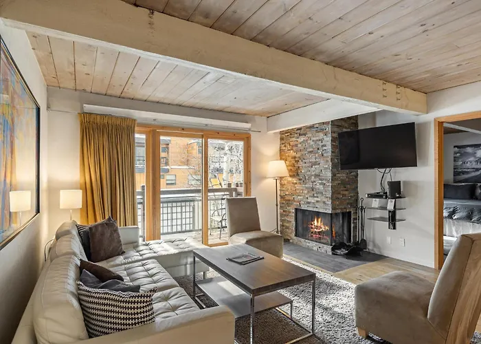 Lift One Condominiums - 1, 2, 3 Bedroom Units Adjacent To Downtown Aspen