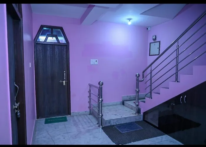 Anand Homestay