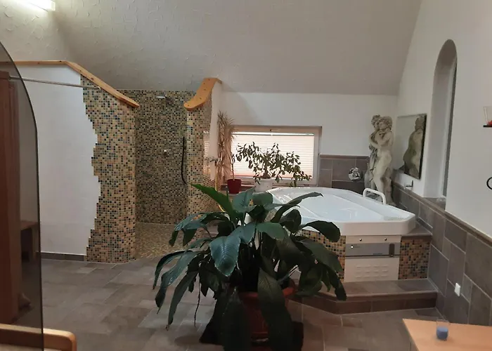 Hotel Gasthof Zur Krone Odenwald-Sterne-Hotel