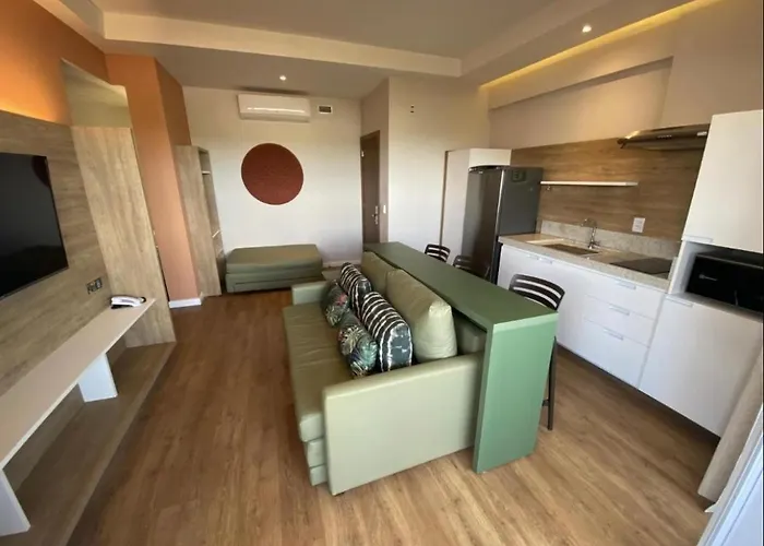 Hot Beach Suites