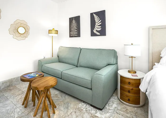The Mary Anne Boutique Hotel Usvi