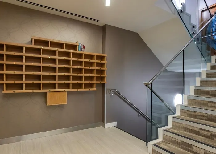 Monument Serviced Apartments By Lovelystay