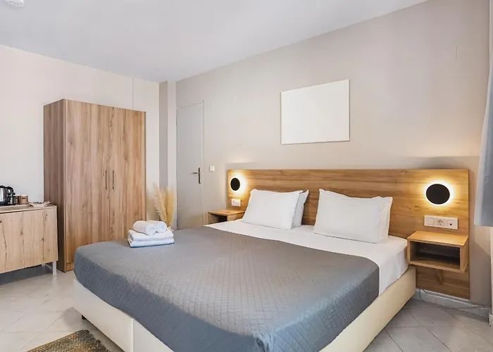 Yria Beach Hotel