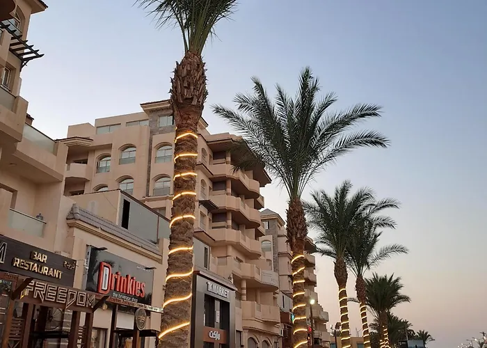 Tiba Golden Beach Resort, Down Town