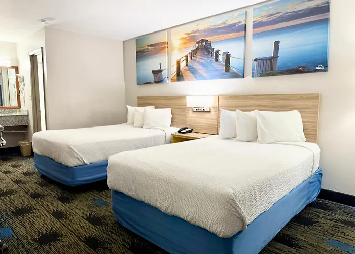 Days Inn By Wyndham Greenville