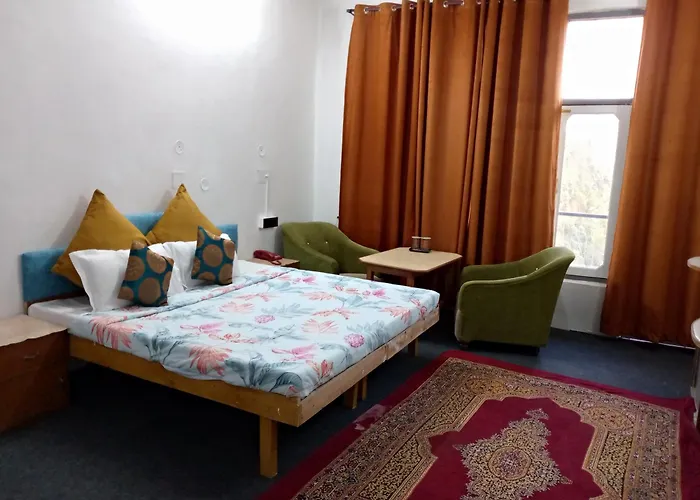Hotel Chaitanya Inn