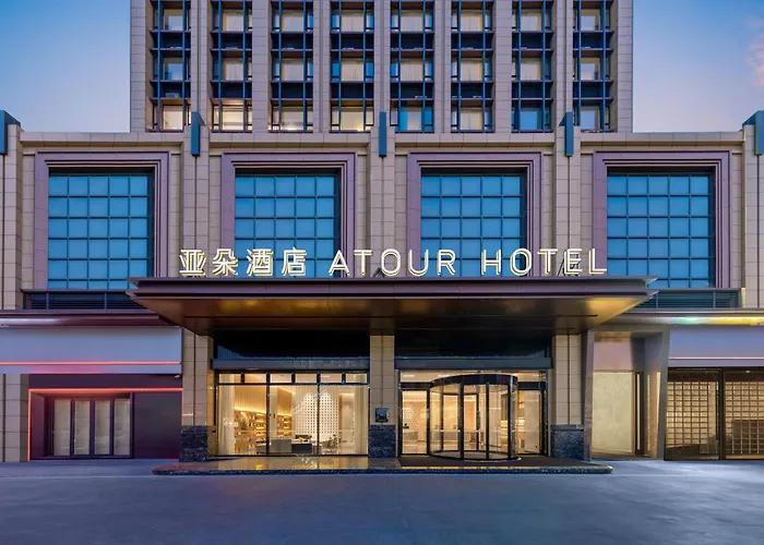 Atour Hotel Zhongshan Henglan Chang New Times Square