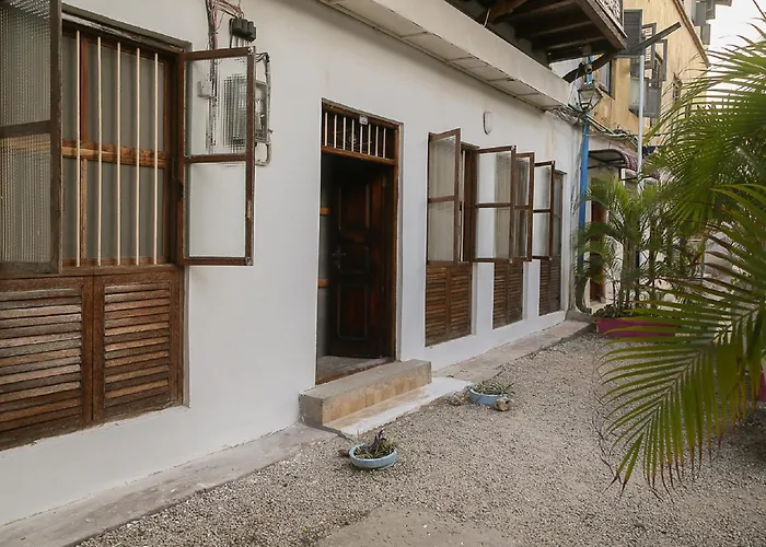 Zanzibar Town Nest Hotel