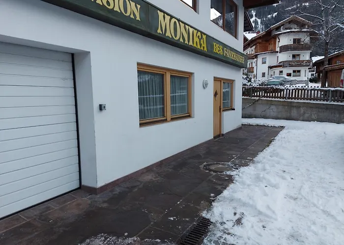 Haus Monika Und Haus Claudia Hotel Mayrhofen