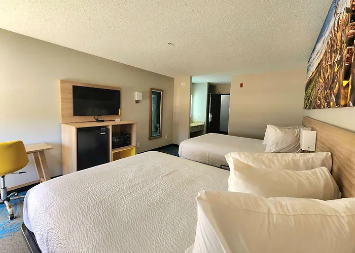 Days Inn & Suites By Wyndham New Iberia