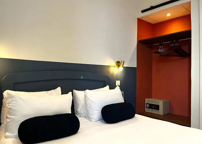 Cit'Hotel Le Louvre Orange