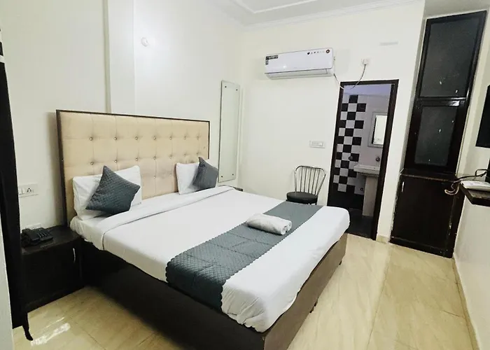 Hotel Kb Square Near Chandigarh Railway Station