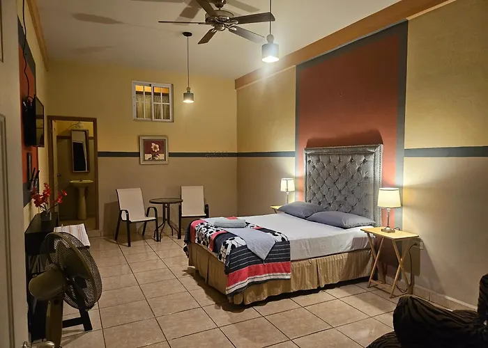 Platinum Hotel