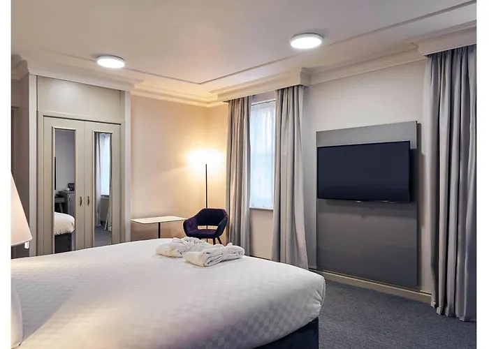 Exeter Rougemont Station Experience By Palette Resorts