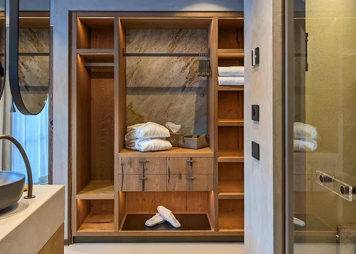 Mohe Boutique Hotel