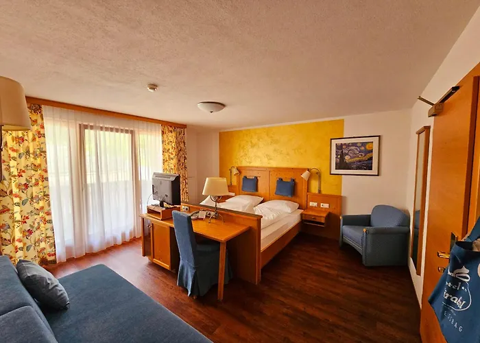 Hotel Mirabel