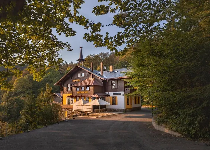 Hotel Lovecky Zamecek Orion