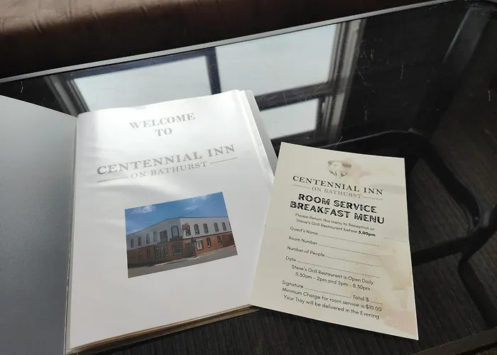 Centennial Inn On Bathurst