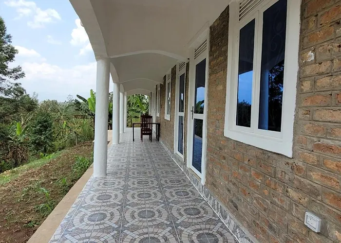 Kamengo Cottages
