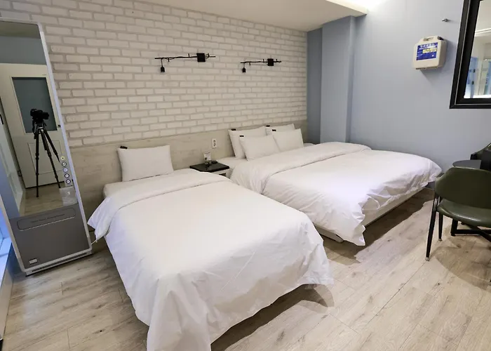Hotel Kkuljam Stay