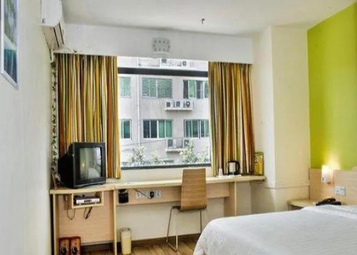 7 Days Inn Zhangzhou Pinghe Branch